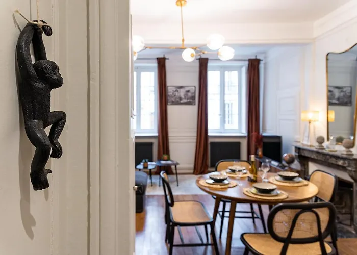 L' Alcove- Confort Charme Downtown Дижон