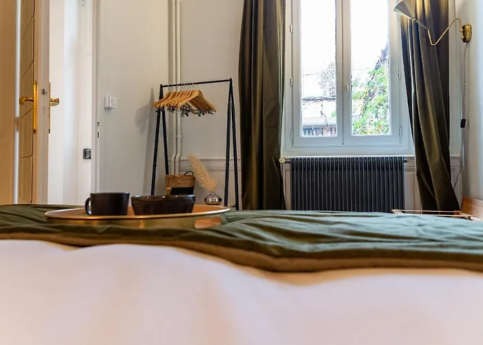 L' Alcove- Confort Charme Downtown * Dijon